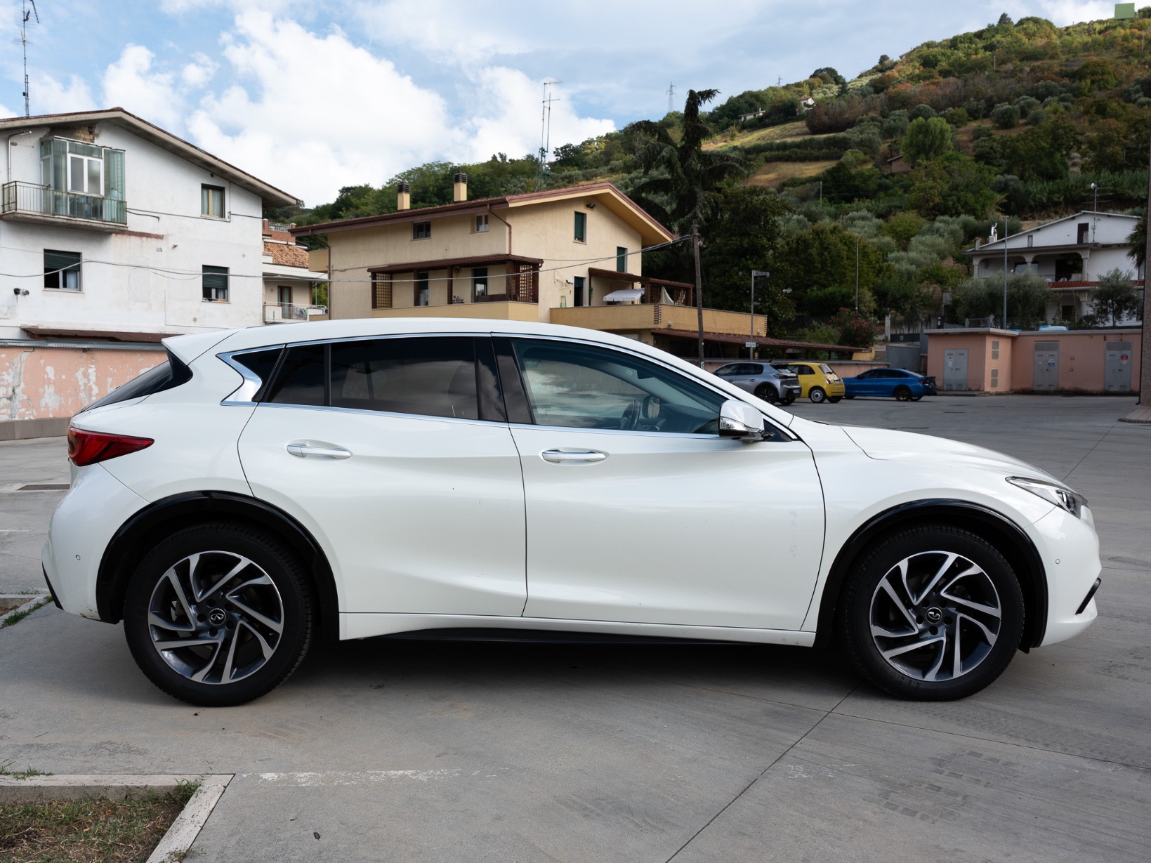 INFINITI Q30 1.5d Business Executive 109cv dct, foto 6